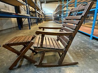 Antieke schommelstoeltje + tafeltje - afbeelding 3 van  3