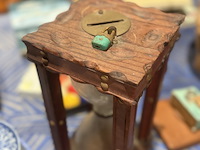 Antieke spaarpot zandloper - afbeelding 2 van  2