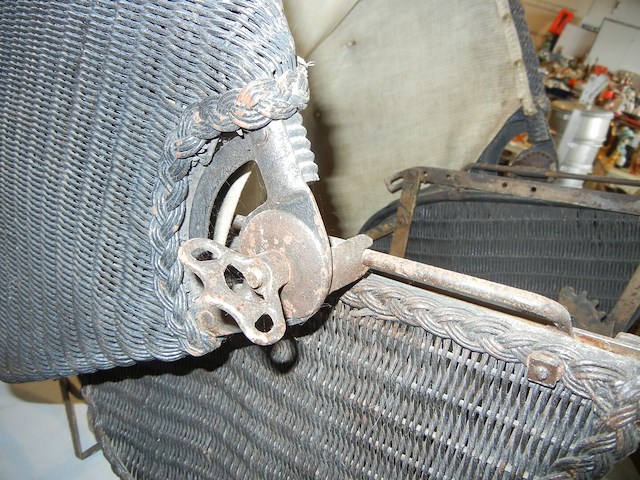 Antieke speelgoed kinderwagen - afbeelding 5 van  6