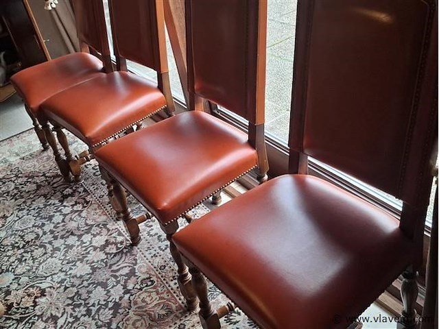 Antieke stoelen - afbeelding 3 van  3