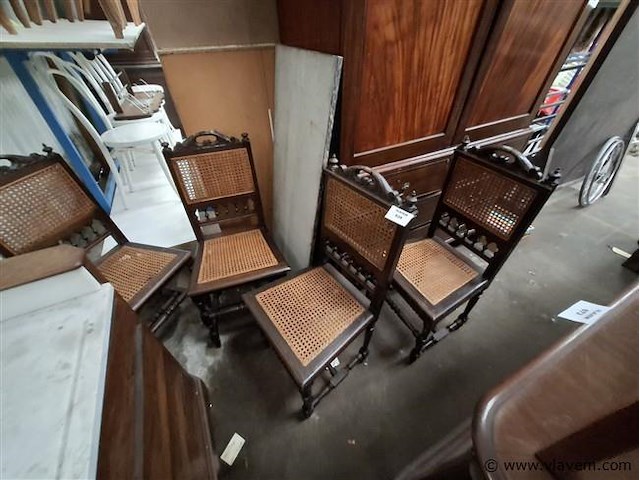 Antieke stoelen - afbeelding 1 van  2