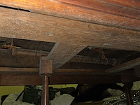 Antieke tafel met stoelen - afbeelding 4 van  4