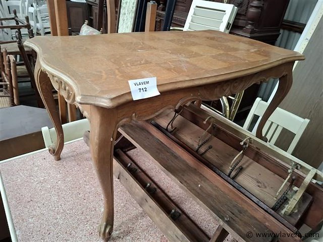 Antieke tafel - afbeelding 1 van  1
