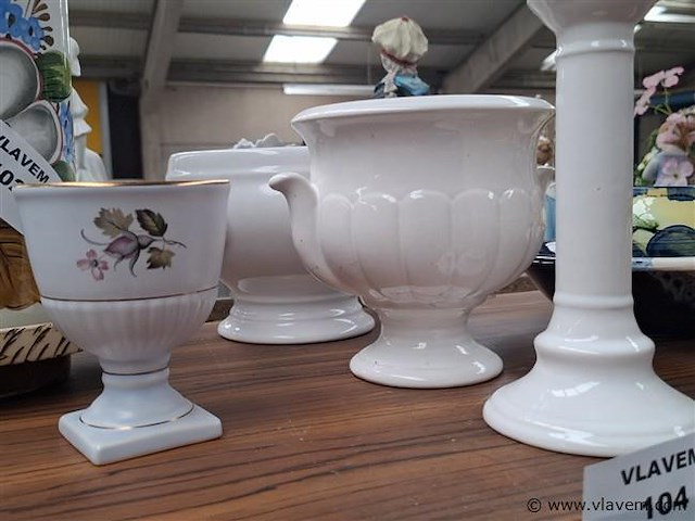 Antieke vaasjes - afbeelding 1 van  4