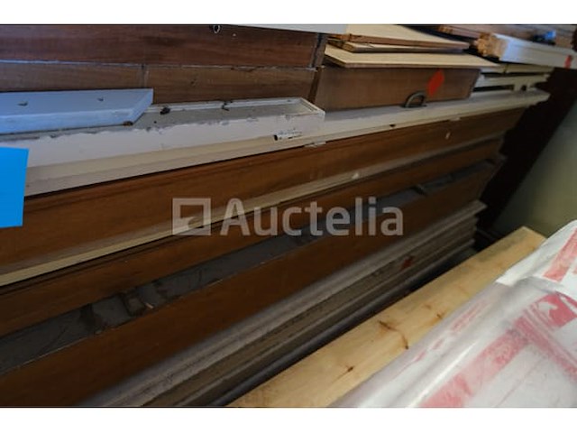 Antieke vintage garderobe - afbeelding 2 van  9