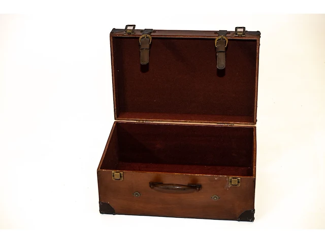 Antieke vintage reiskoffer - afbeelding 3 van  4