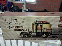 Antieke vrachtwagen in doos jaren 1970 metaal en plastiek - afbeelding 4 van  6