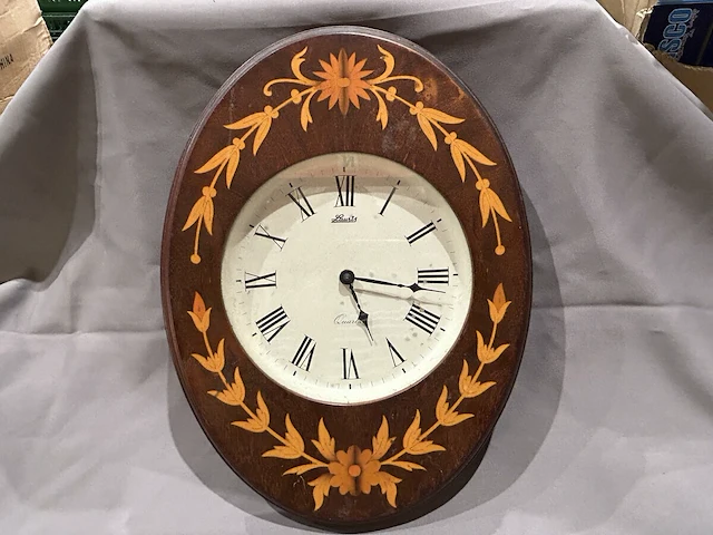 Antieke wandklok - afbeelding 1 van  3