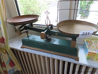 Antieke weegschaal - afbeelding 1 van  3