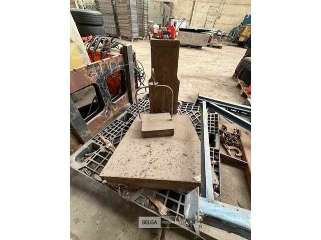 Antieke weegschaal - afbeelding 3 van  3