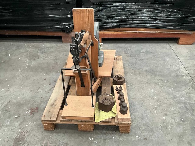 Antieke weegschaal - afbeelding 2 van  4