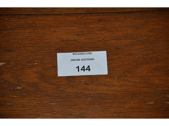 Antieke zitbank met opbergruimte afm. 80x60, oude ladenkast 5 laden marmeren blad afm. 110x90x50, antiek bijzettafeltje 2 laden - afbeelding 8 van  8