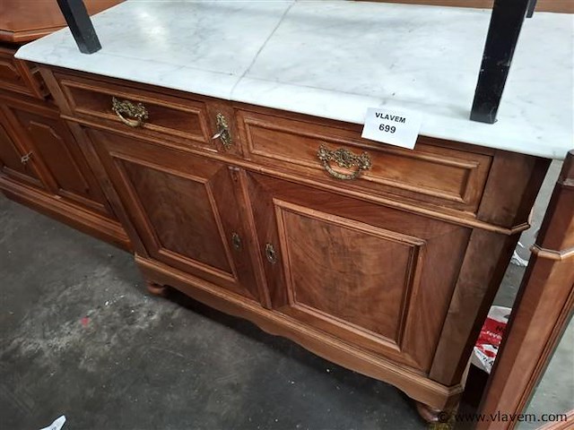 Antiekee commode - afbeelding 1 van  3