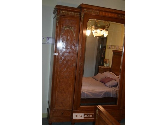 Antieken 2 persoons slaapkamer franse stijl - afbeelding 3 van  10
