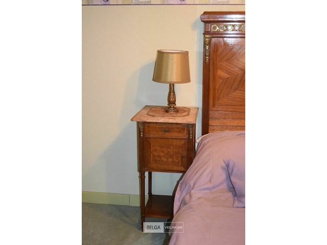 Antieken 2 persoons slaapkamer franse stijl - afbeelding 7 van  10