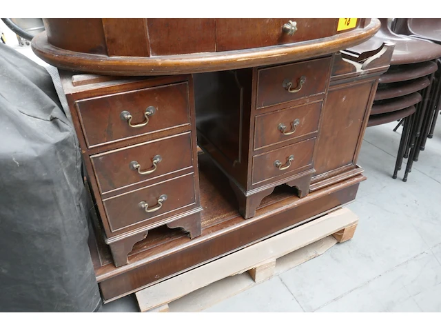 Antieken bureautafel + vintage salontafel - afbeelding 4 van  13