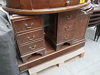 Antieken bureautafel + vintage salontafel - afbeelding 4 van  13
