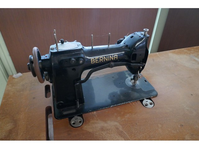 Antieken naaimachine bernina - afbeelding 3 van  4