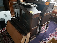 Antieken secretaire met vitrine - afbeelding 1 van  6