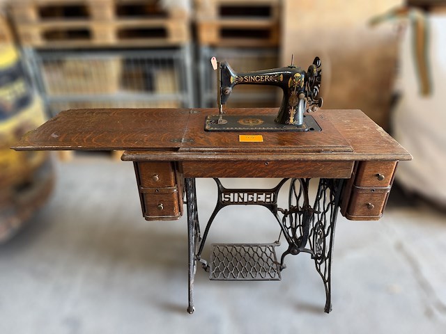 Antieken singer-machine - afbeelding 1 van  4