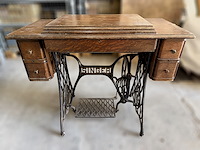 Antieken singer-machine - afbeelding 2 van  4