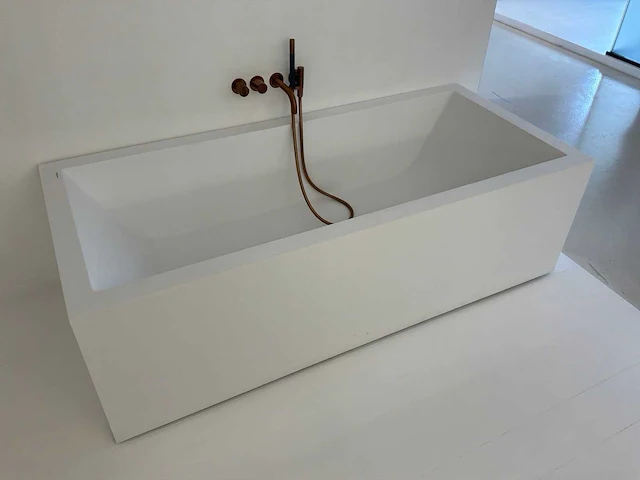 Antioniolupi corian design bad - afbeelding 1 van  10