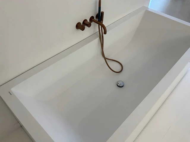 Antioniolupi corian design bad - afbeelding 9 van  10