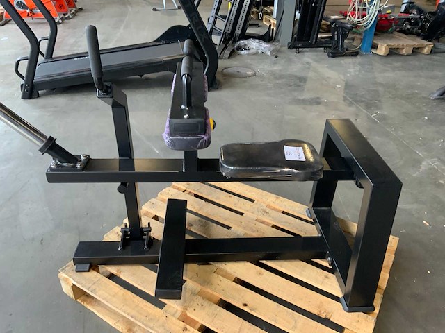 Ap calf raise bench krachtstation - afbeelding 1 van  2