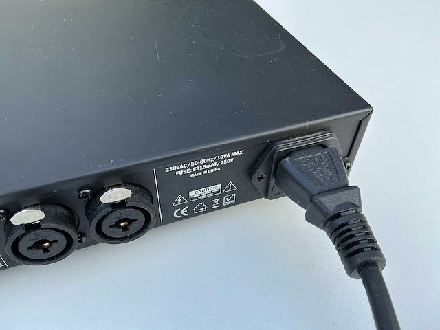 Apart mp7400mkii – professionele 2-zone pre-amp mixer – gebruikt maar werkend - afbeelding 6 van  7