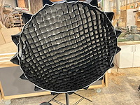 Apature 300d spotlight met statief manfrotto 1004bac - afbeelding 6 van  14