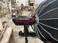 Apature 300d spotlight met statief manfrotto 1004bac - afbeelding 9 van  14