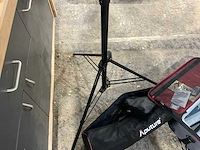 Apature 300d spotlight met statief manfrotto 1004bac - afbeelding 7 van  12