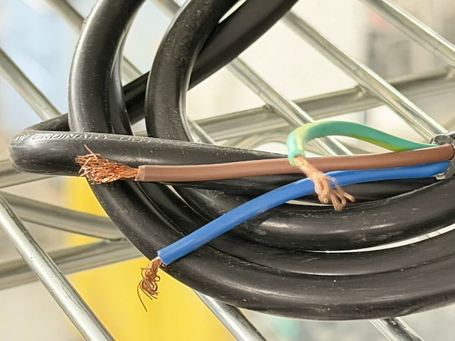Apc back ups - afbeelding 5 van  5