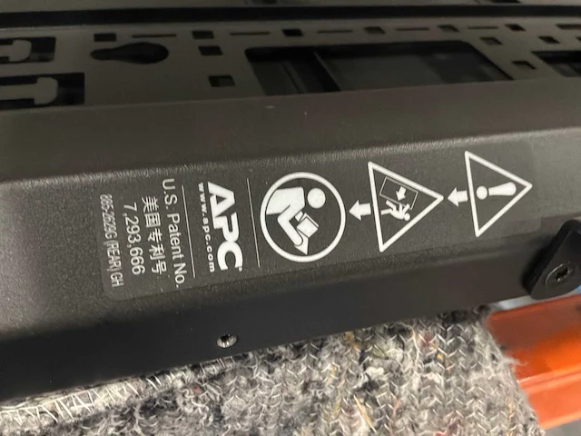 Apc patchkast - afbeelding 2 van  2