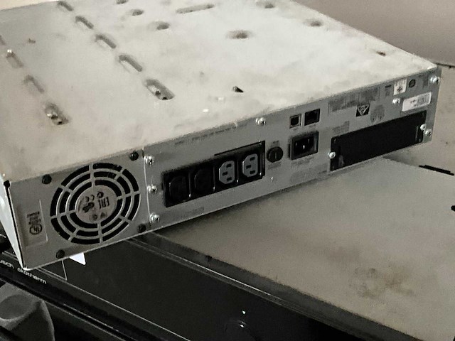 Apc smt1500rmi2u ups - afbeelding 2 van  6