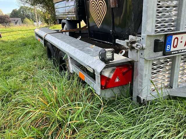 Ape foodtruck met bijhorende trailer - afbeelding 20 van  25