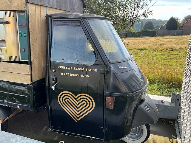 Ape foodtruck met bijhorende trailer - afbeelding 15 van  25