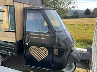 Ape foodtruck met bijhorende trailer - afbeelding 24 van  25