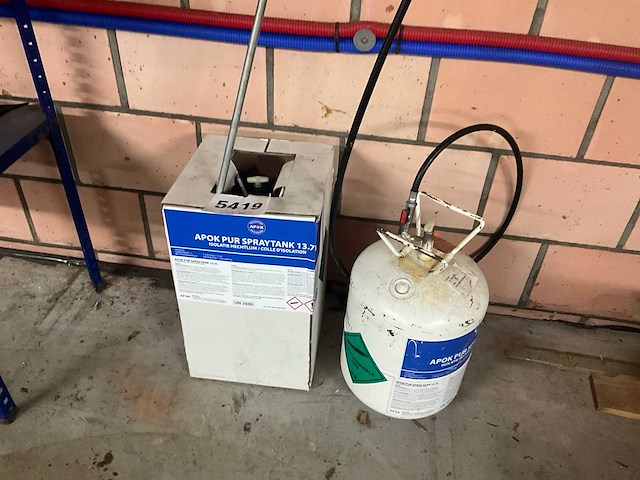 Apok pur spraytank 13.7 l hechtlijm (2x) - afbeelding 1 van  9