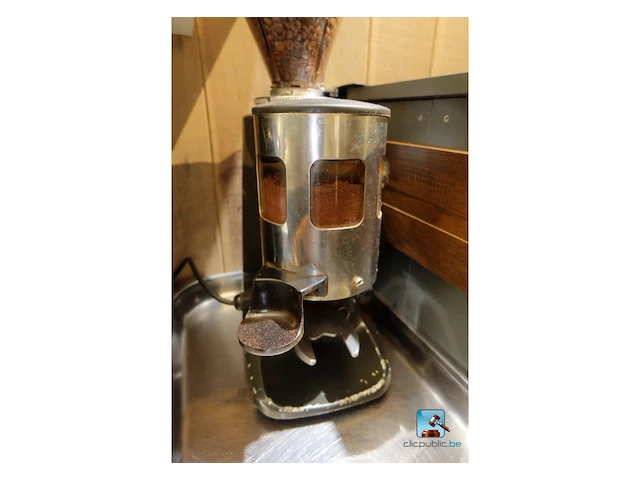 Apparaat met koffiemolen - afbeelding 2 van  9