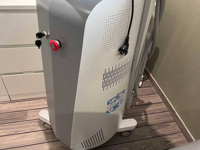 Apparaat voor beauty & health professional plaat cryolipolyse - afbeelding 6 van  10