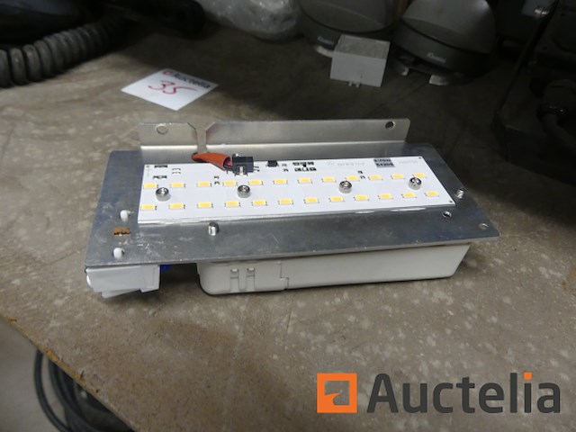 Apparatuur elektrische verschillend, bouwplaats overblijfsel - afbeelding 2 van  16