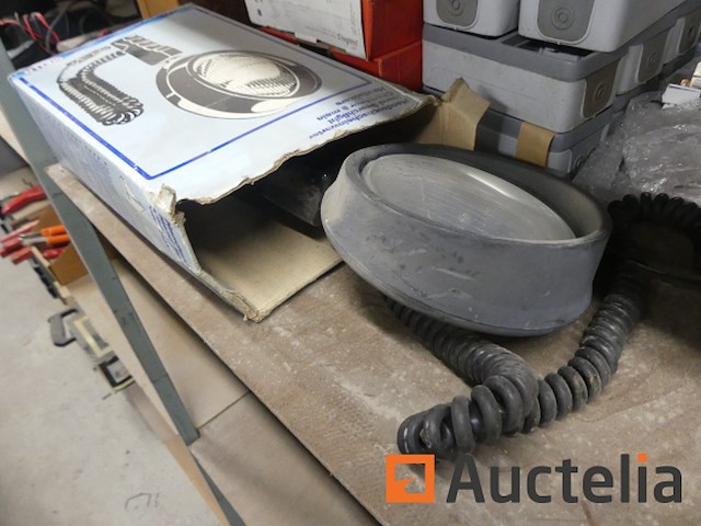 Apparatuur elektrische verschillend, bouwplaats overblijfsel - afbeelding 12 van  16