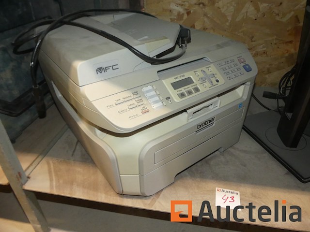 Apparatuur van bureautafel; pc-toren, scherm, toetsenbord, muis, printer - afbeelding 4 van  12