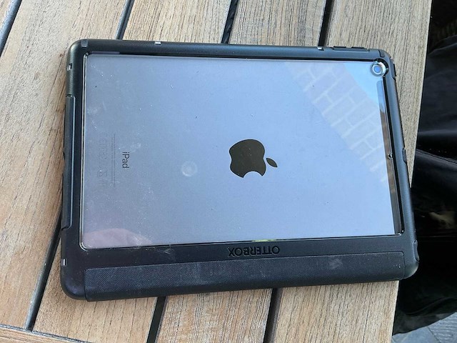 Apple - a1823 - ipad 2017 32gb wifi 4g spacegrijs - tablet - afbeelding 3 van  4