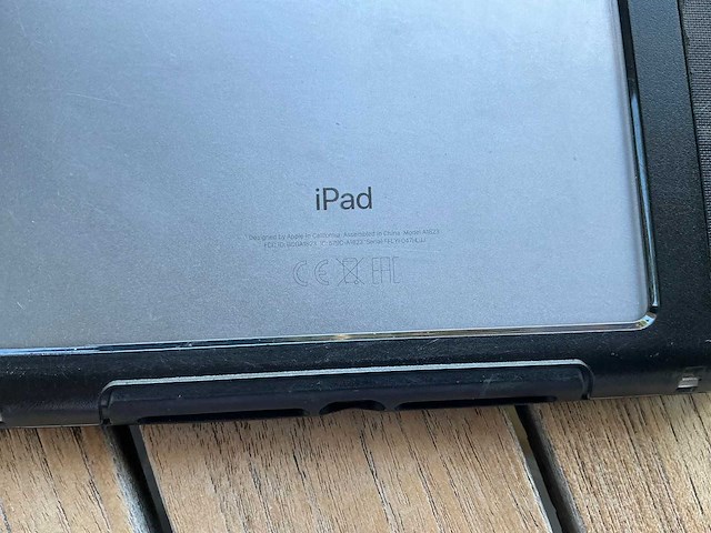 Apple - a1823 - ipad 2017 32gb wifi 4g spacegrijs - tablet - afbeelding 4 van  4