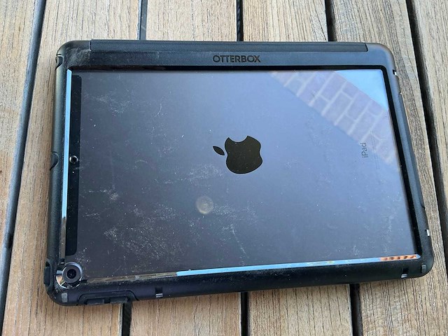 Apple - a2429 - ipad 2020 32gb wifi 4g spacegrijs tablet 10.2” - afbeelding 3 van  4