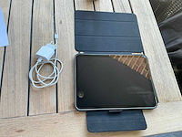 Apple - a2757 - ipad 2022 64gb wifi 5g spacegrijs - tablet - afbeelding 2 van  4