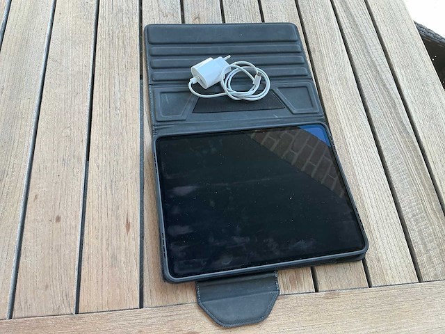 Apple - a2926 - ipad pro 12.9” 256gb 5g space grey 2024 tablet - afbeelding 1 van  3