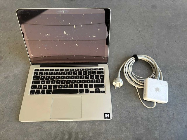 Apple - macbook pro - macbook pro 13" - afbeelding 1 van  1